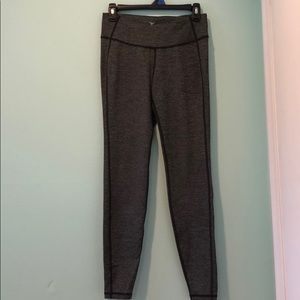 Women’s Old Navy Active Go-Dry M Stripes Leggings